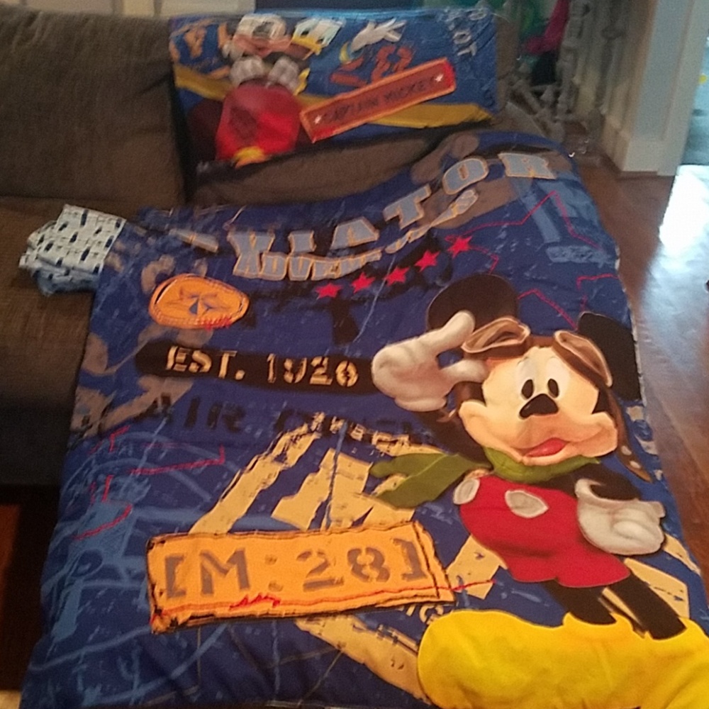 Mickey Mouse toddler bed set